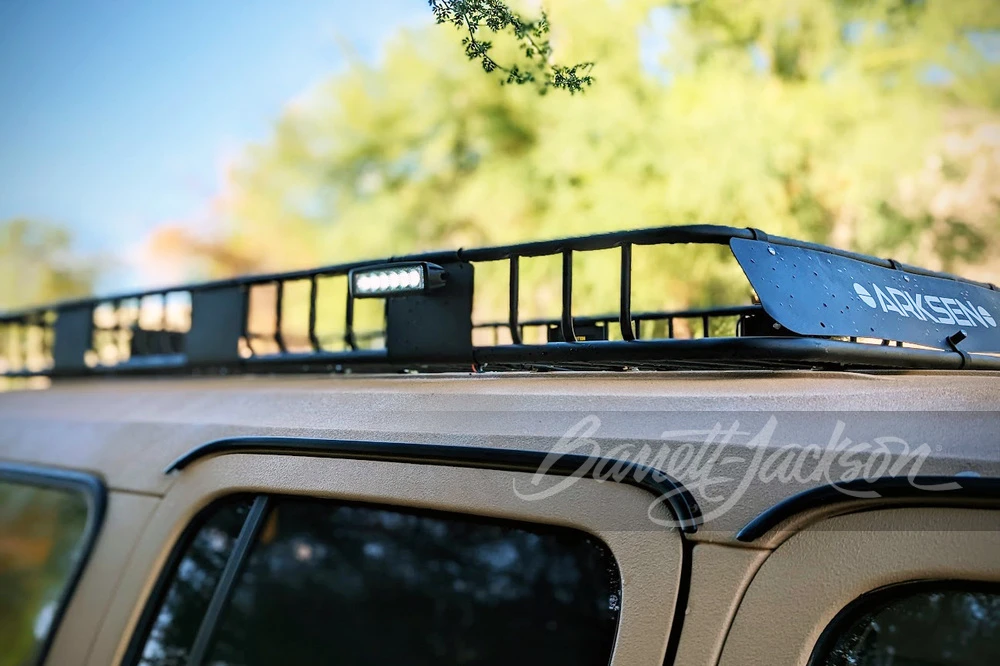 1986 GMC Suburban 7th Gen - Image 11 of 28