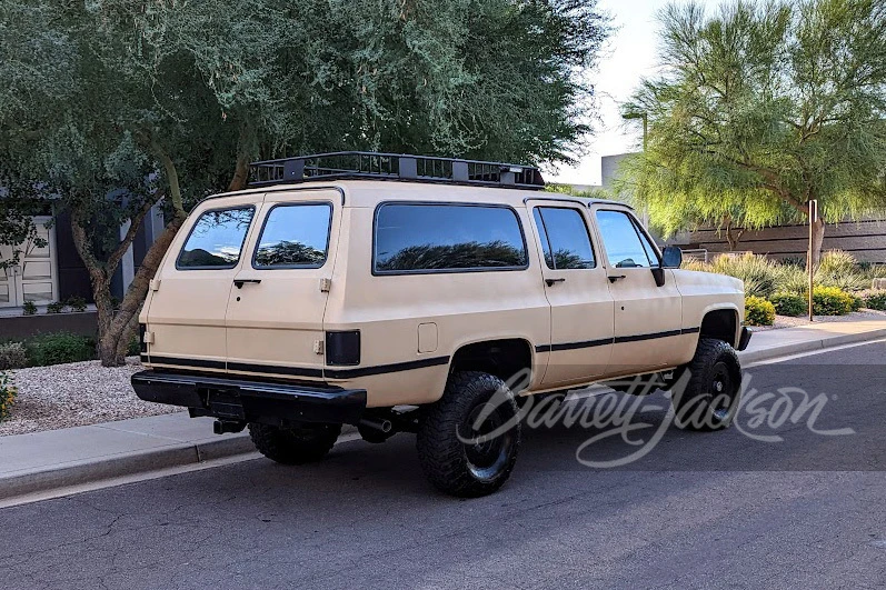 1986 GMC Suburban 7th Gen - Image 27 of 28