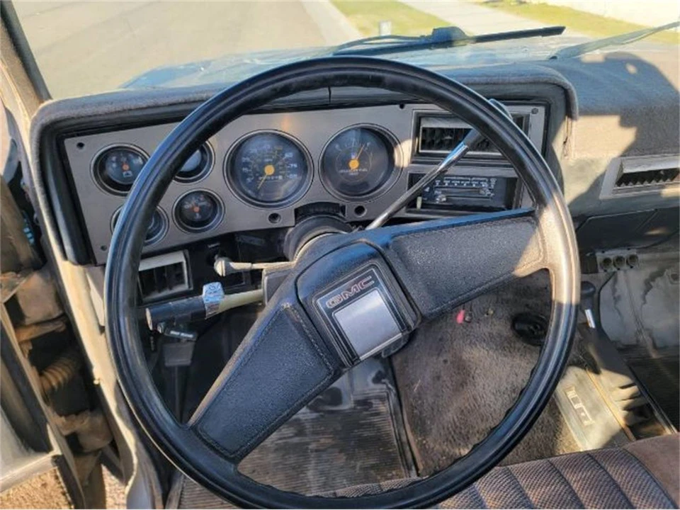 1986 GMC C/K 3rd Gen - Image 8 of 14