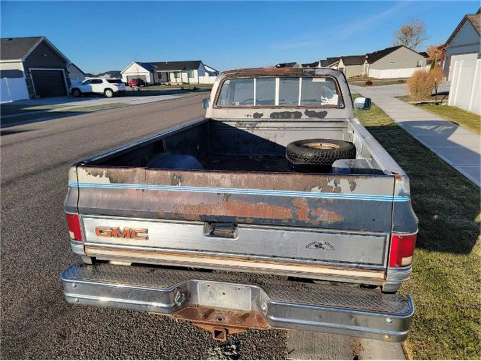 1986 GMC C/K 3rd Gen - Image 9 of 14
