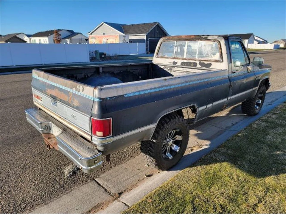 1986 GMC C/K 3rd Gen - Image 11 of 14