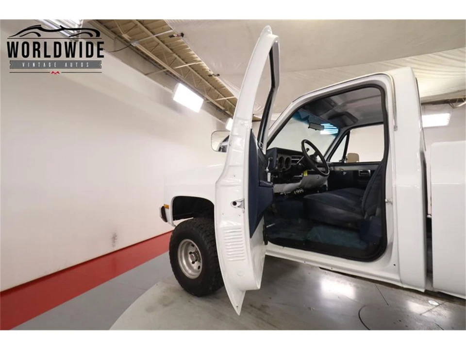 1986 GMC Sierra - Image 23 of 31