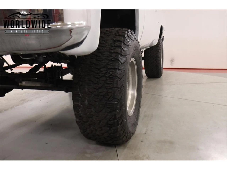 1986 GMC Sierra - Image 11 of 31