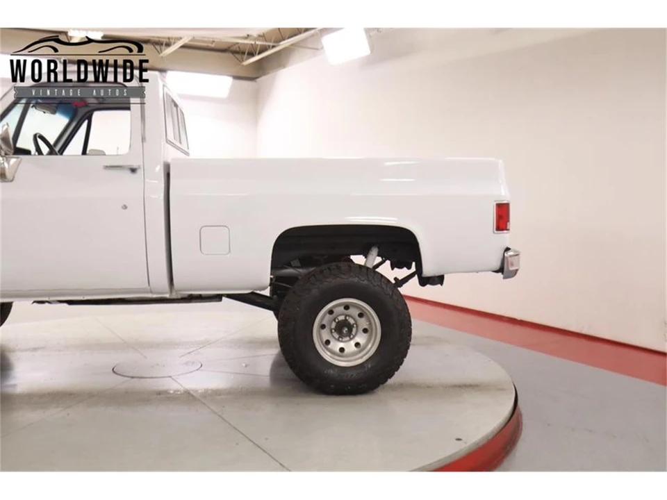 1986 GMC Sierra - Image 10 of 31