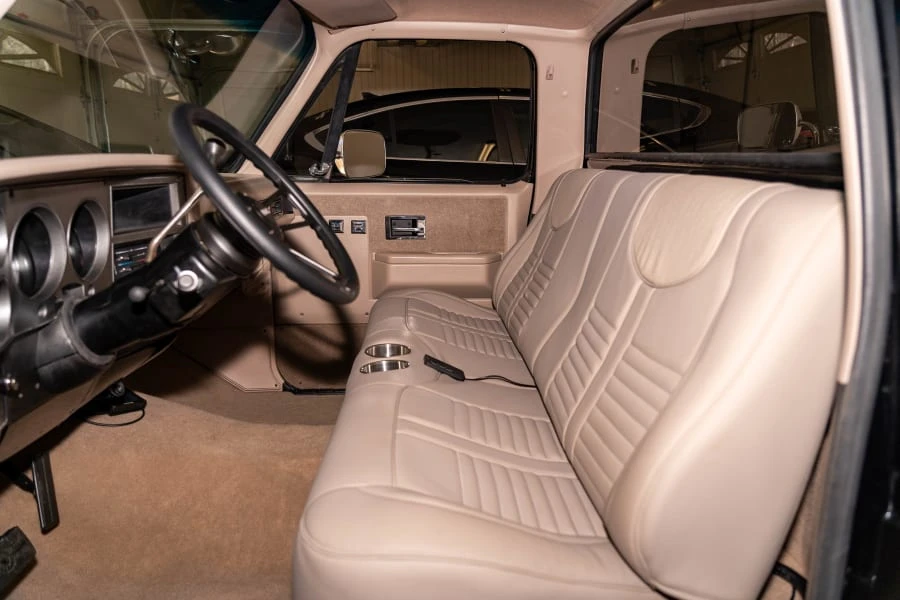 1986 GMC Sierra - Image 30 of 31