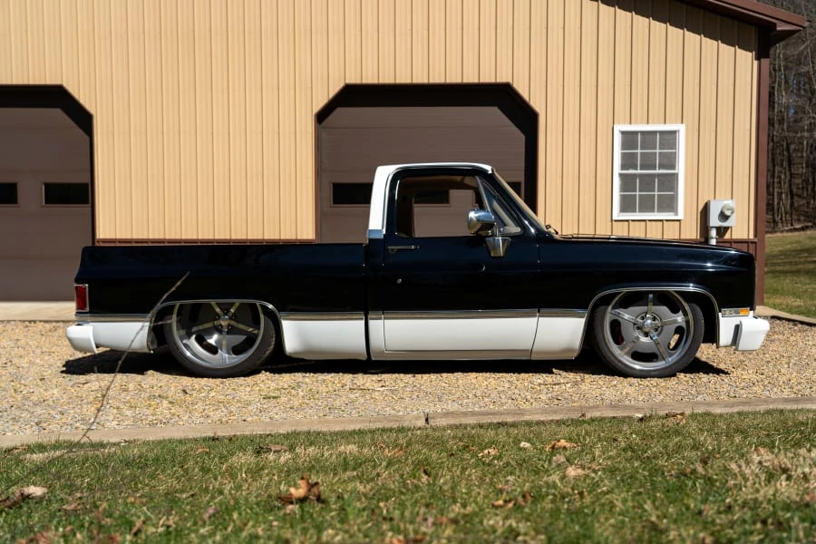 1986 GMC Sierra - Image 2 of 31
