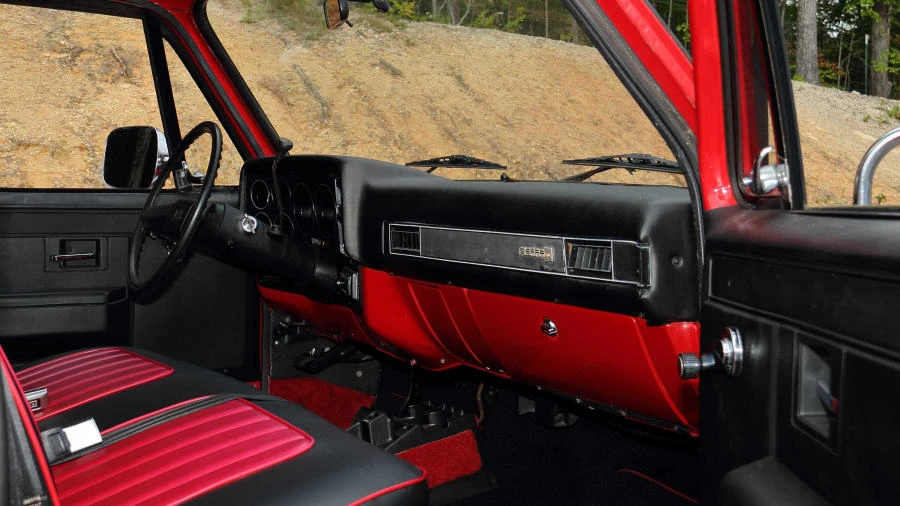 1986 GMC C/K 3rd Gen - Image 5 of 18