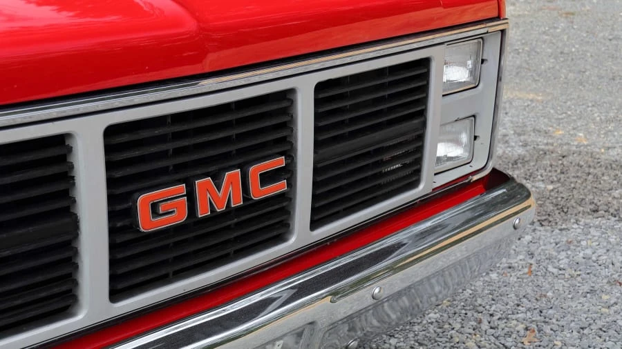 1986 GMC C/K 3rd Gen - Image 9 of 18
