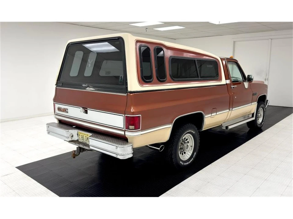 1986 GMC Sierra - Image 5 of 31