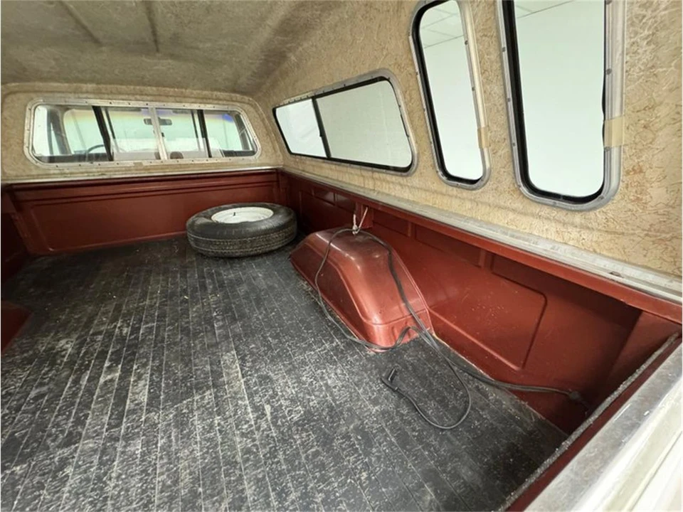 1986 GMC Sierra - Image 28 of 31