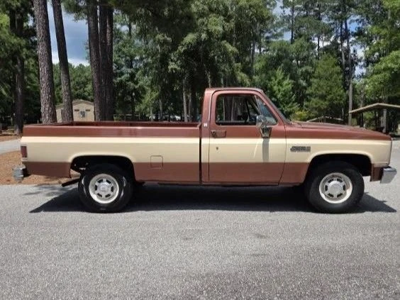 1986 GMC C/K 3rd Gen - Image 2 of 8