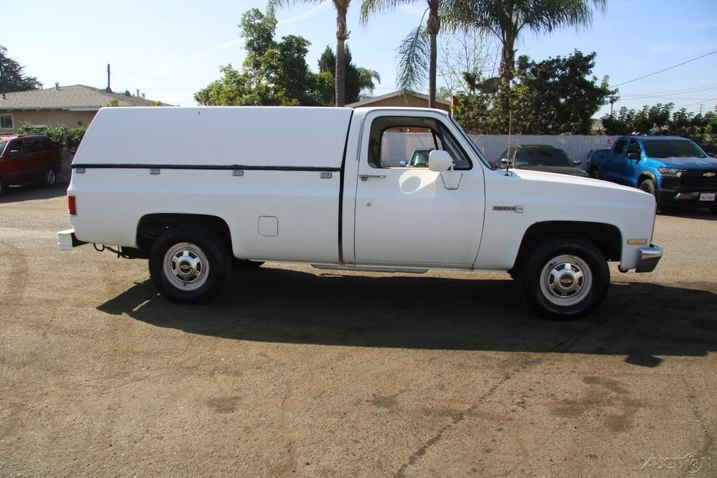 1986 GMC C/K 3rd Gen - Image 9 of 21