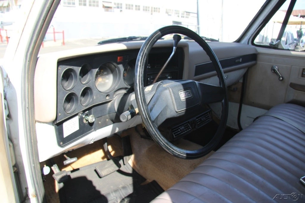 1986 GMC C/K 3rd Gen - Image 14 of 21