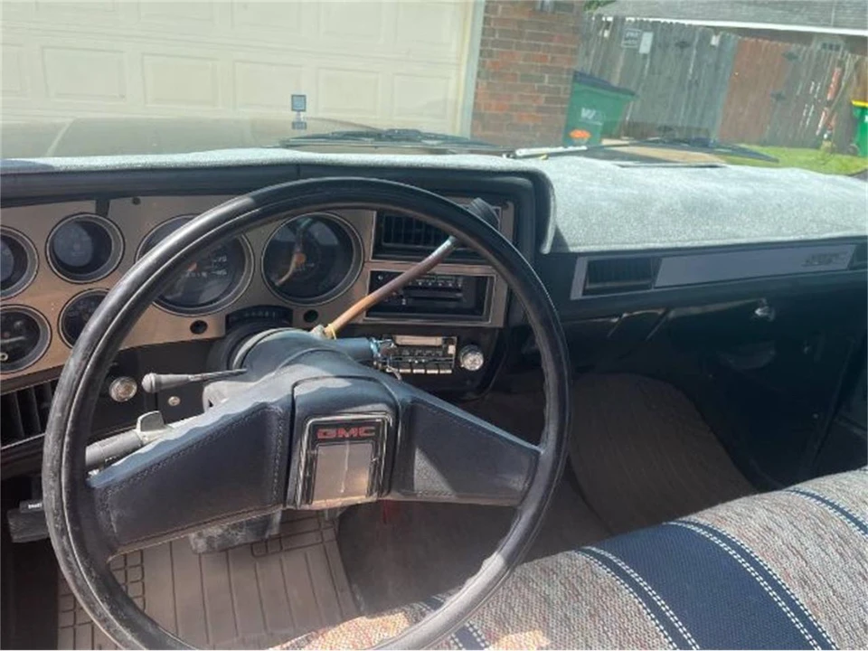 1986 GMC Sierra - Image 8 of 11