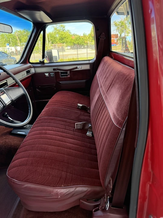 1986 GMC Sierra - Image 10 of 16
