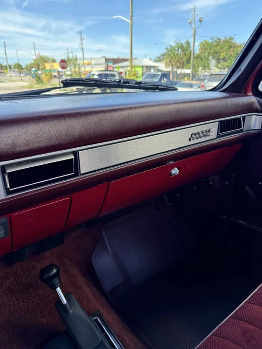 1986 GMC Sierra - Image 12 of 16