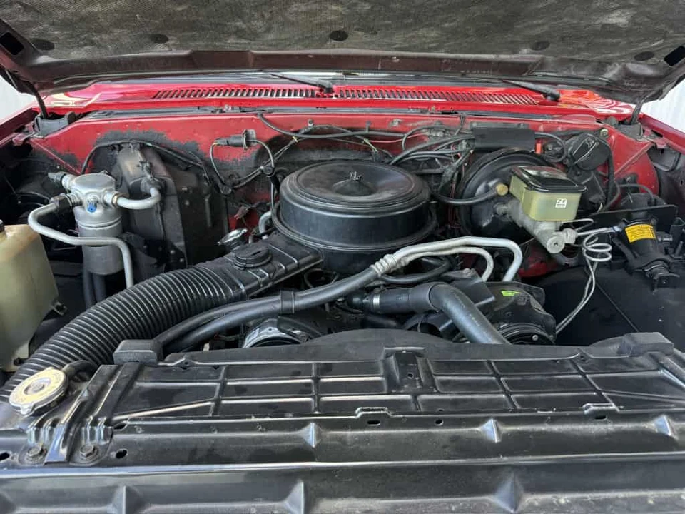 1986 GMC Sierra - Image 15 of 16