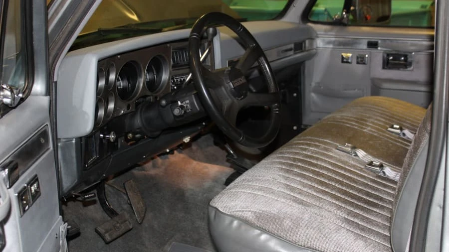 1986 GMC C/K 3rd Gen - Image 5 of 12