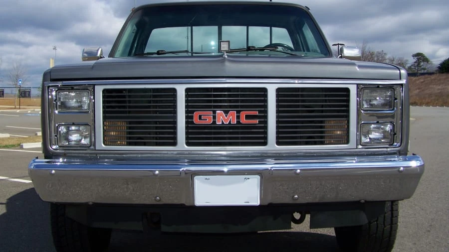 1986 GMC C/K 3rd Gen - Image 10 of 12
