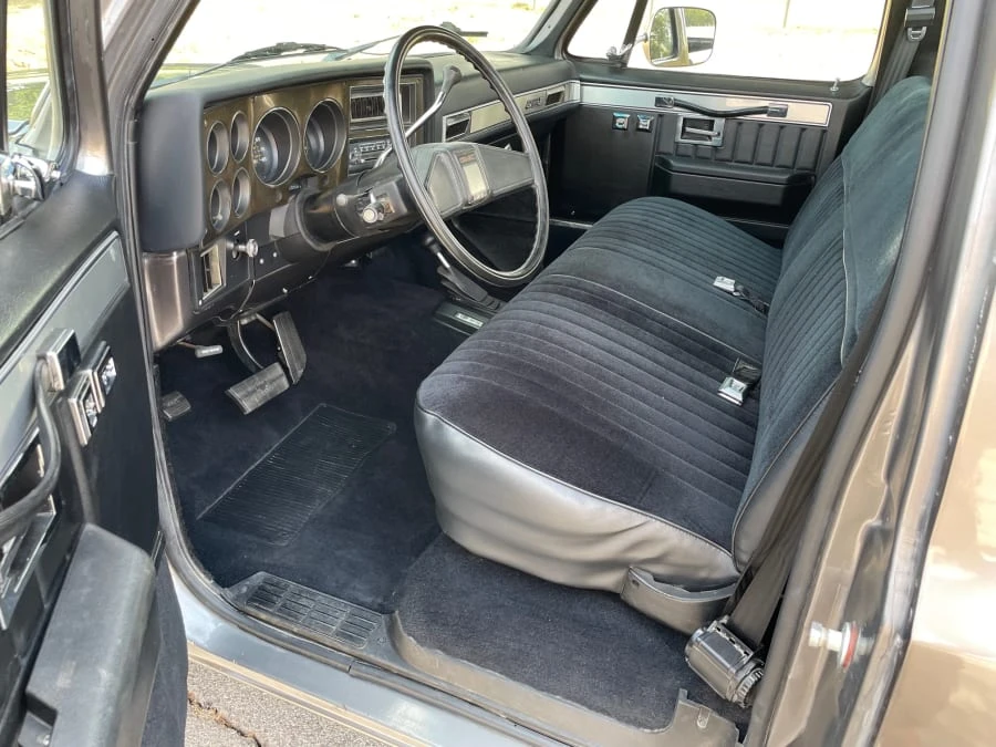 1986 GMC C/K 3rd Gen - Image 11 of 13