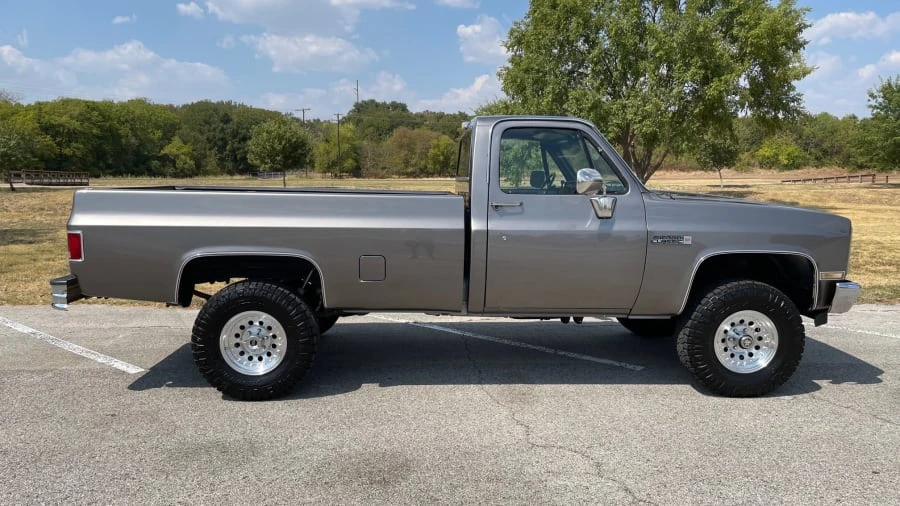 1986 GMC C/K 3rd Gen - Image 7 of 13