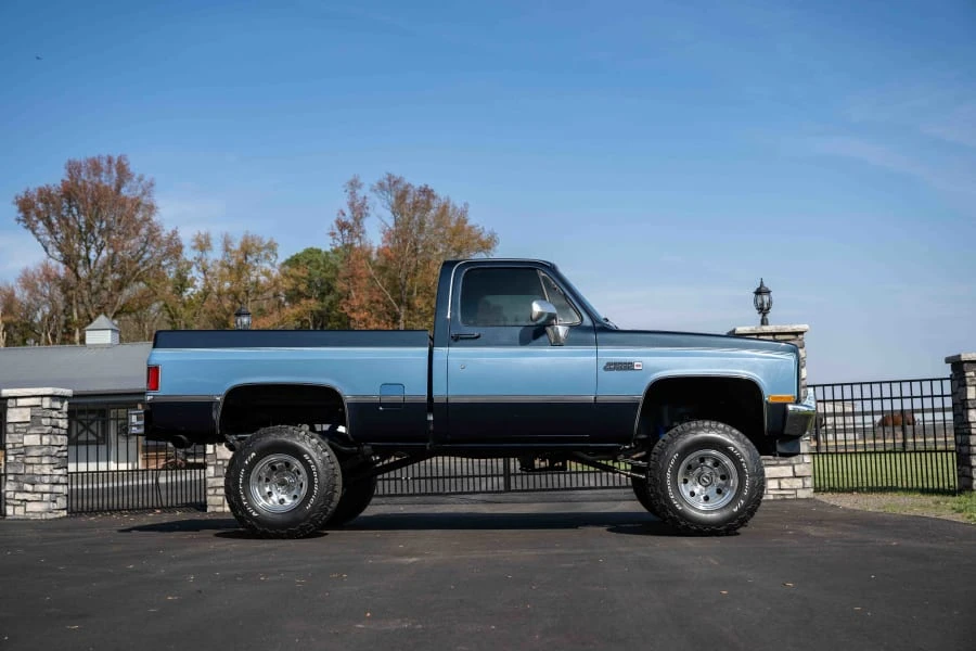 1986 GMC C/K 3rd Gen - Image 2 of 25