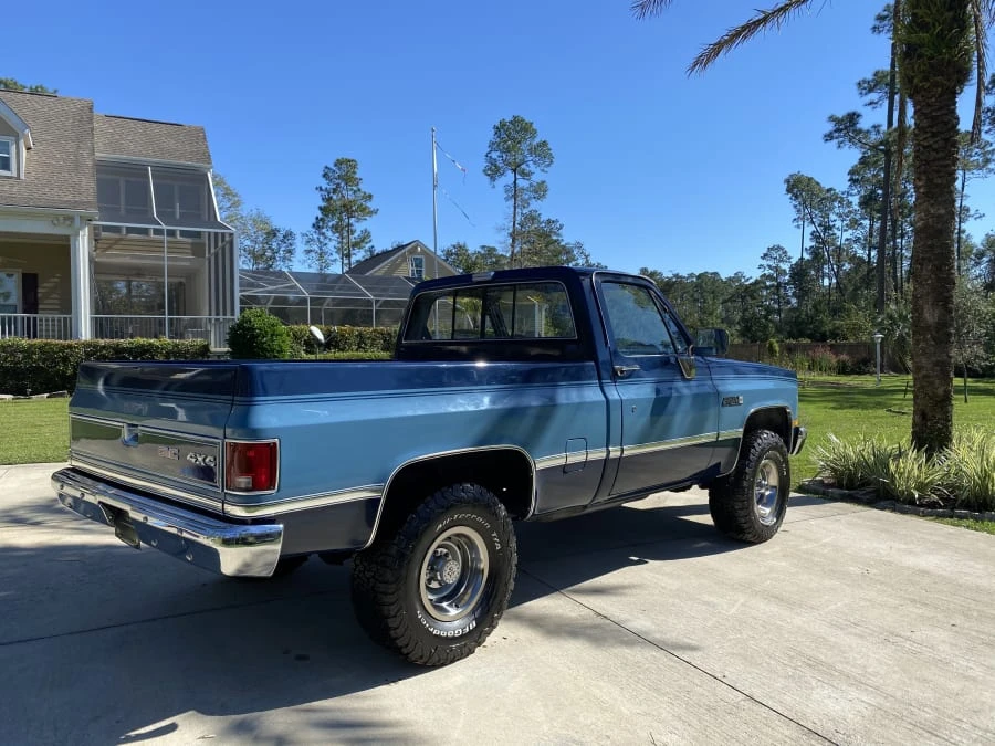 1986 GMC C/K 3rd Gen - Image 9 of 14
