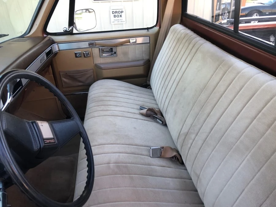 1986 GMC Sierra - Image 8 of 9