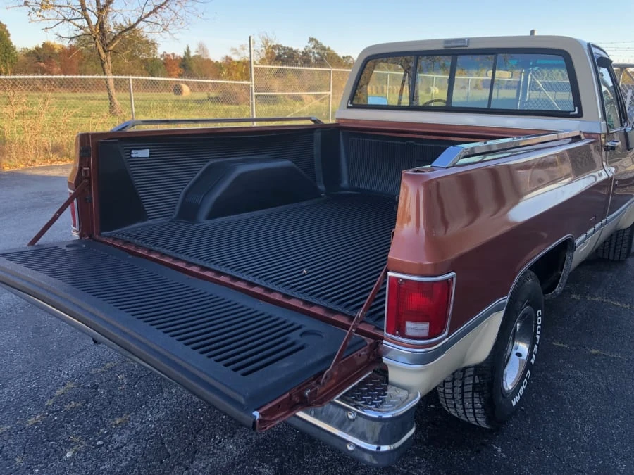1986 GMC Sierra - Image 4 of 9
