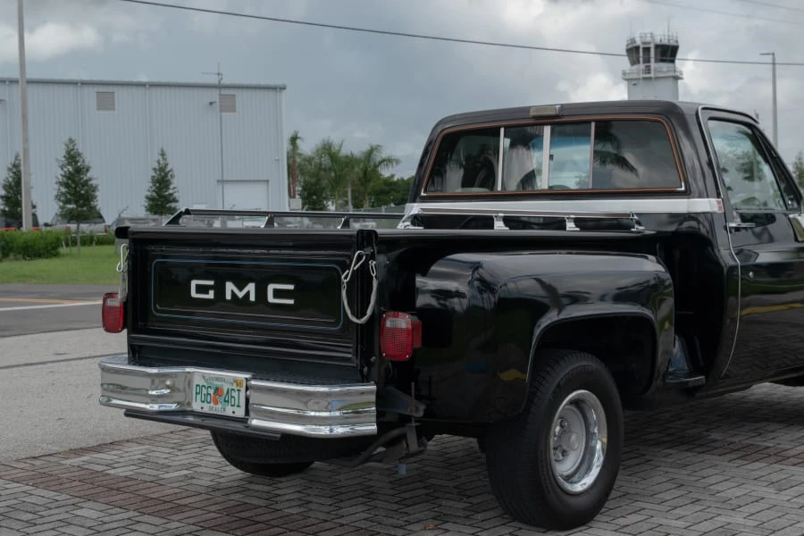 1986 GMC Sierra - Image 14 of 31