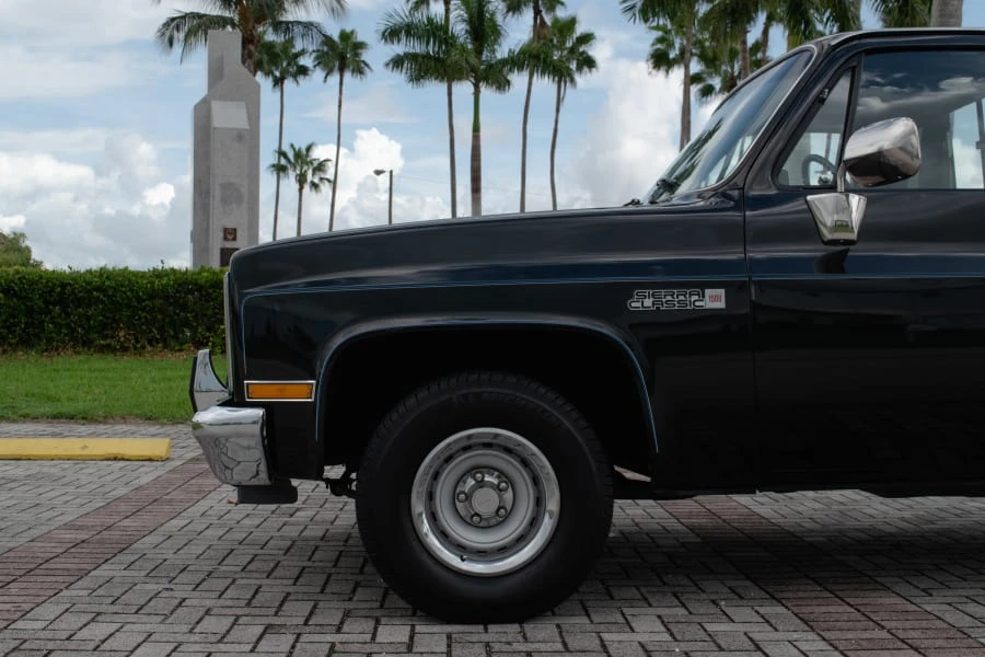 1986 GMC Sierra - Image 10 of 31