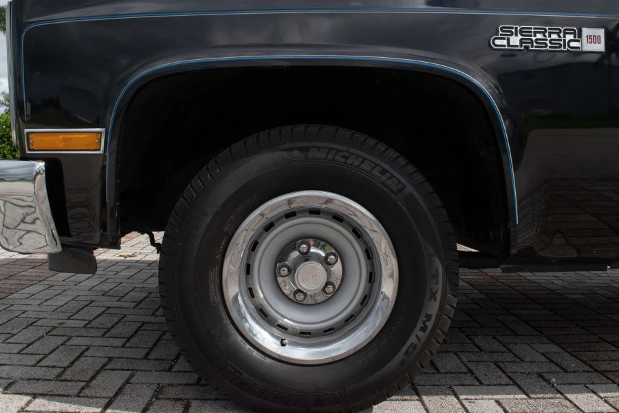 1986 GMC Sierra - Image 26 of 31
