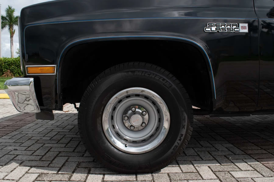 1986 GMC Sierra - Image 28 of 31