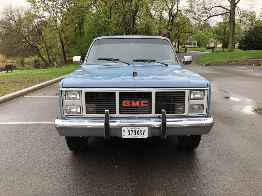 1986 GMC Suburban 7th Gen - Image 12 of 12