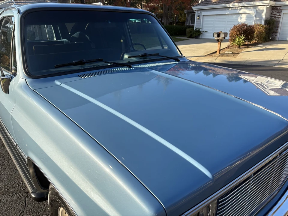 1986 GMC Suburban 7th Gen - Image 14 of 31