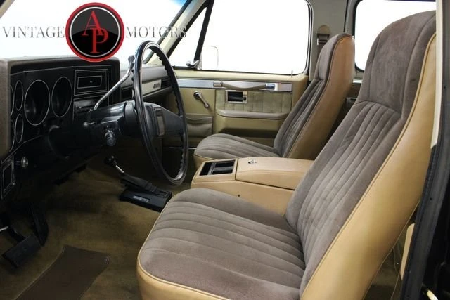 1986 GMC Jimmy 2nd Gen - Image 10 of 11
