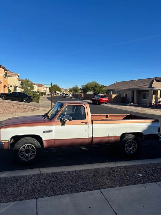 1986 GMC C/K 3rd Gen - Image 2 of 12