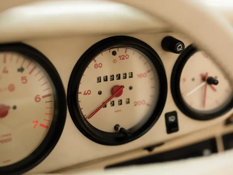 1986 Porsche 911 Carrera 3.2 - Image 9 of 11