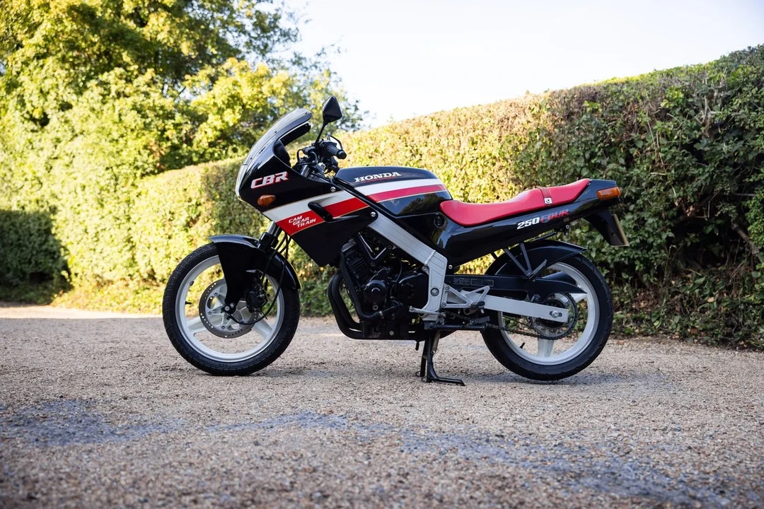 1986 Honda CBR - Image 9 of 30