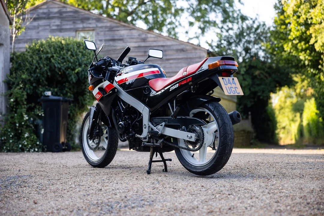 1986 Honda CBR - Image 10 of 30