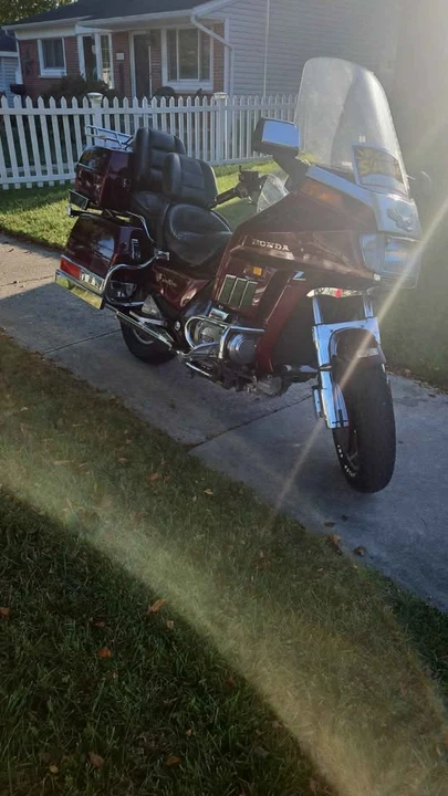 1986 Honda Gold Wing - Image 2 of 5