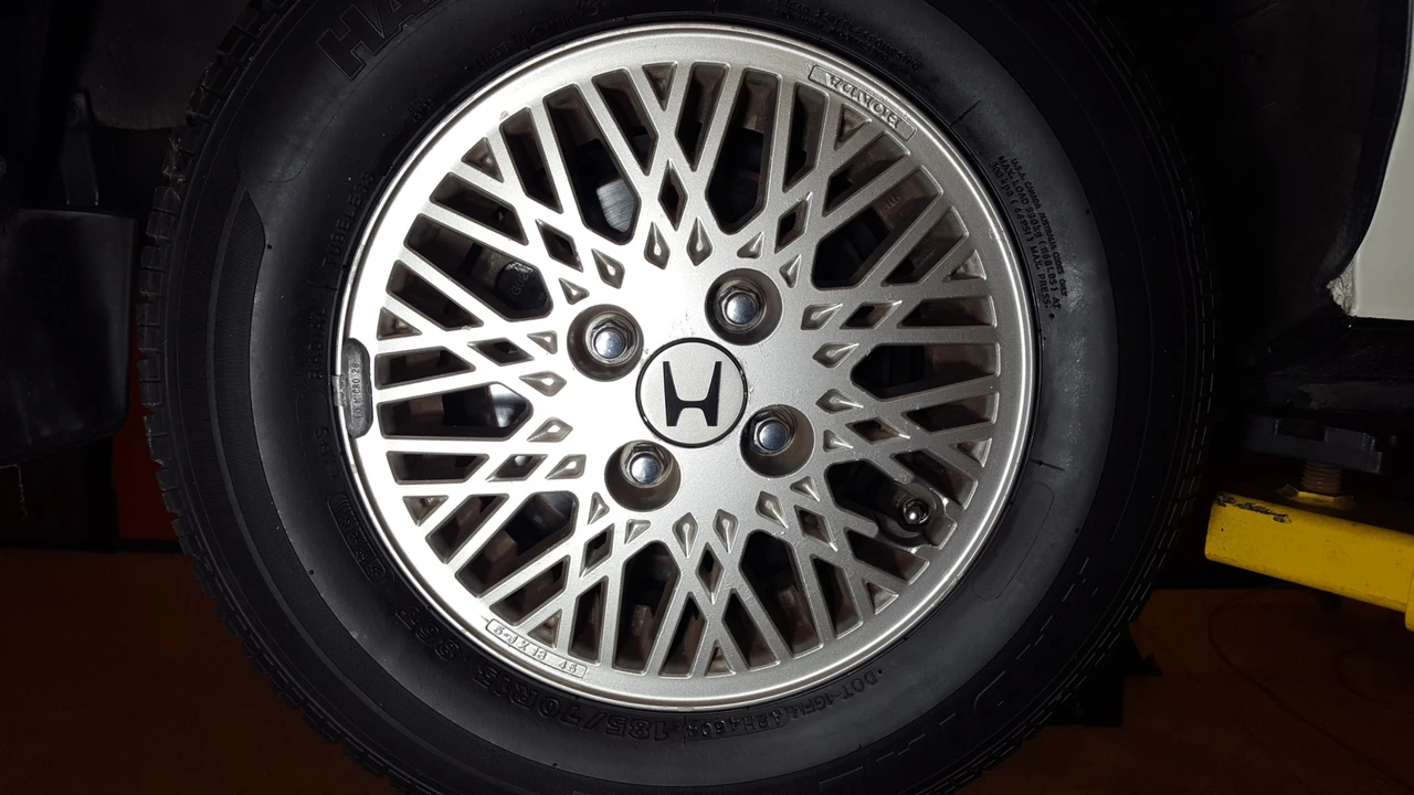 1986 Honda Prelude 2nd Gen - Image 27 of 31