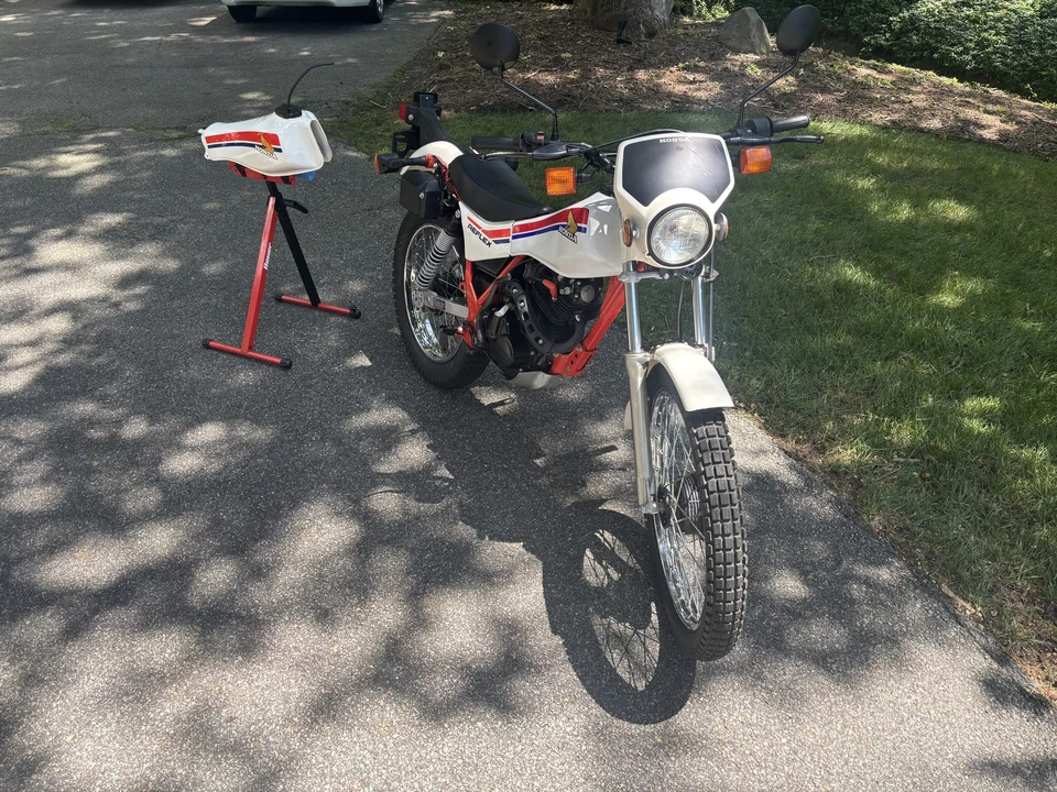 1986 Honda Motorcycles - Image 17 of 31