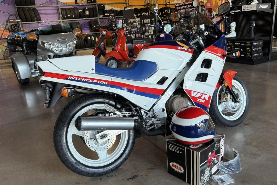 1986 Honda VF & VFR - Image 3 of 7