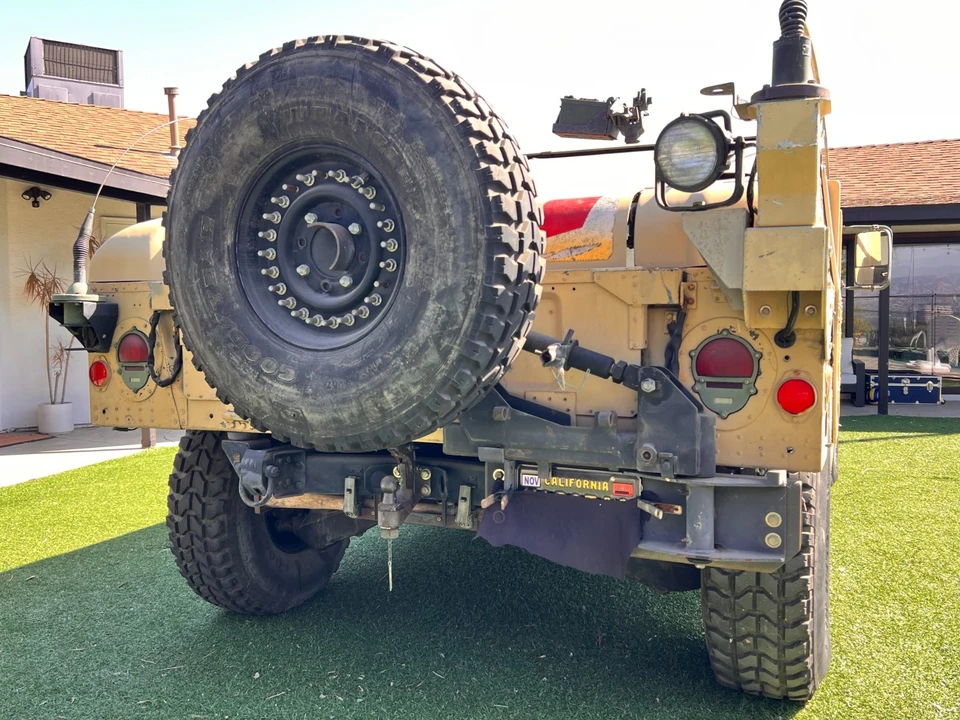 1986 Hummer HMMWV - Image 5 of 31