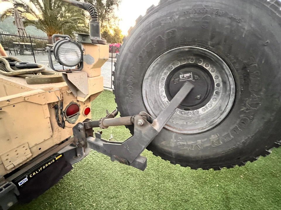 1986 Hummer HMMWV - Image 25 of 31