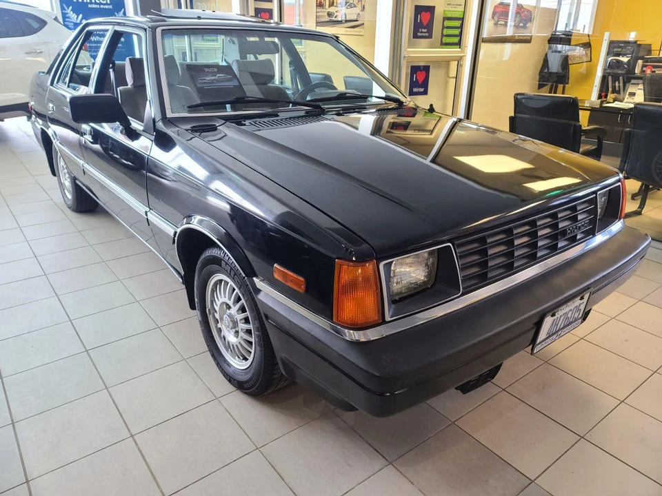 1986 Hyundai Stellar - Image 5 of 11