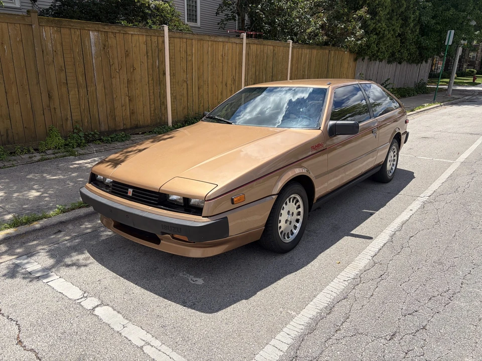 1986 Isuzu Impulse - Image 10 of 31