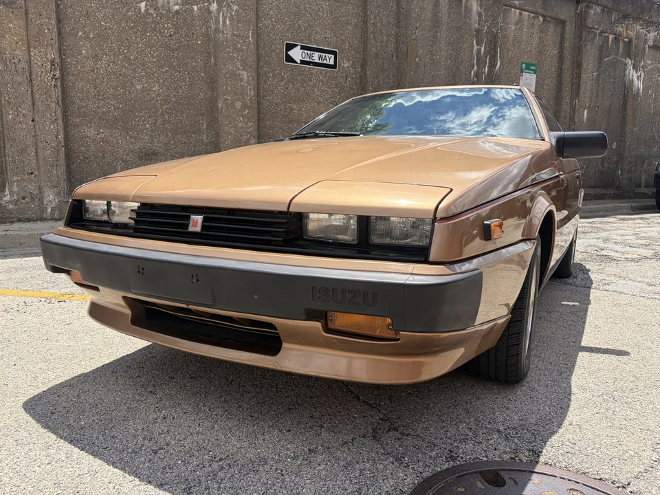 1986 Isuzu Impulse - Image 16 of 31
