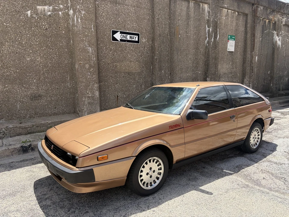 1986 Isuzu Impulse - Image 5 of 31